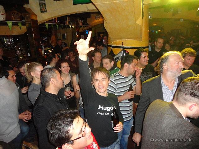 2013 Bayern Triple im Kilians 09.jpg - Vielen Dank, Jungs!! Viva Rumanía, viva Perú!